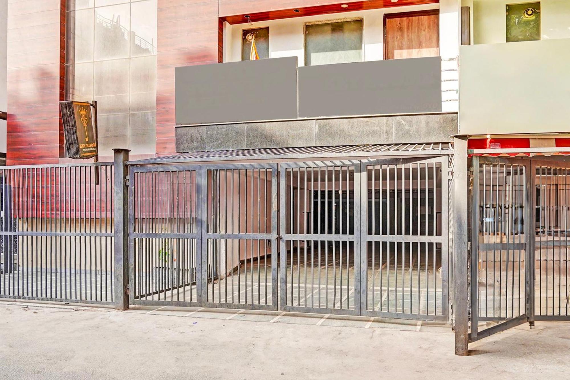 Collection O Tilak Nagar Near Pacific Mall Delhi  Exterior foto